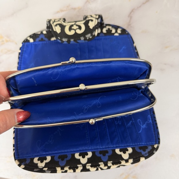 VERA BRADLEY Clutch Kiss n' Snap Tab Wallet Kisslock - Canterberry Cobalt Blue - Picture 5 of 9